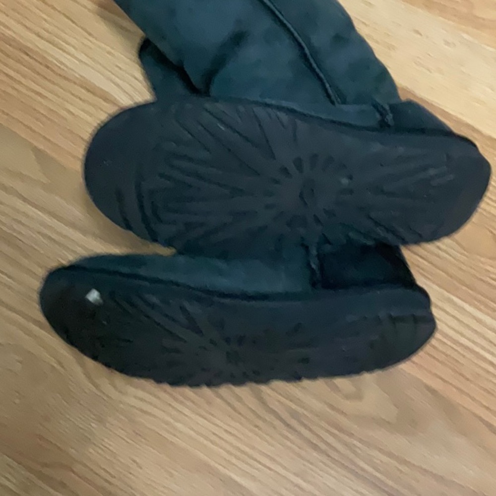 UGG BLACK CLASSIC TALL SHERPA LINED BOOTS- faded in color ❤️ preloved ❤️ - Picture 5 of 15